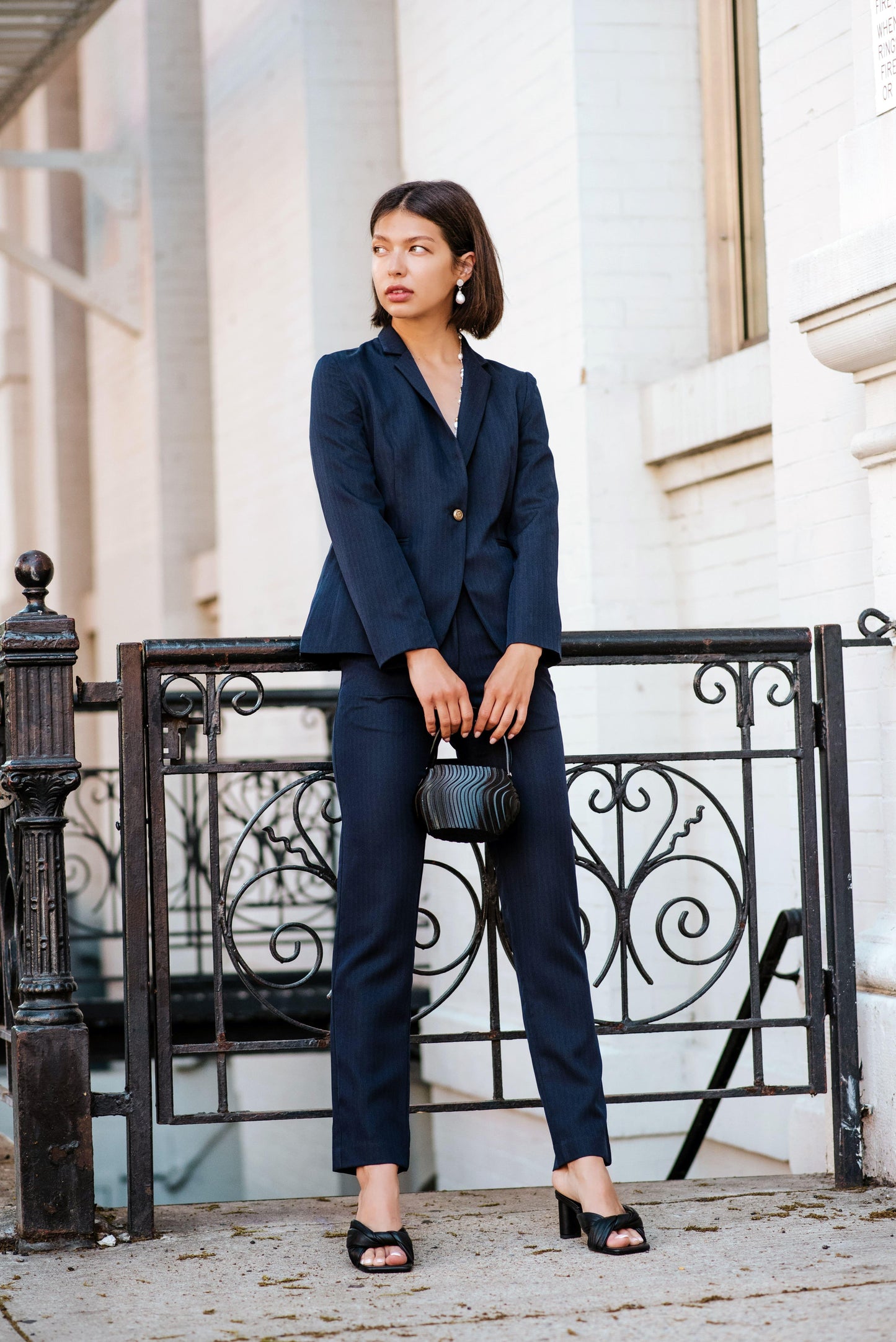 Navy Peak-Lapels Single-Breasted Blazer Le Réussi