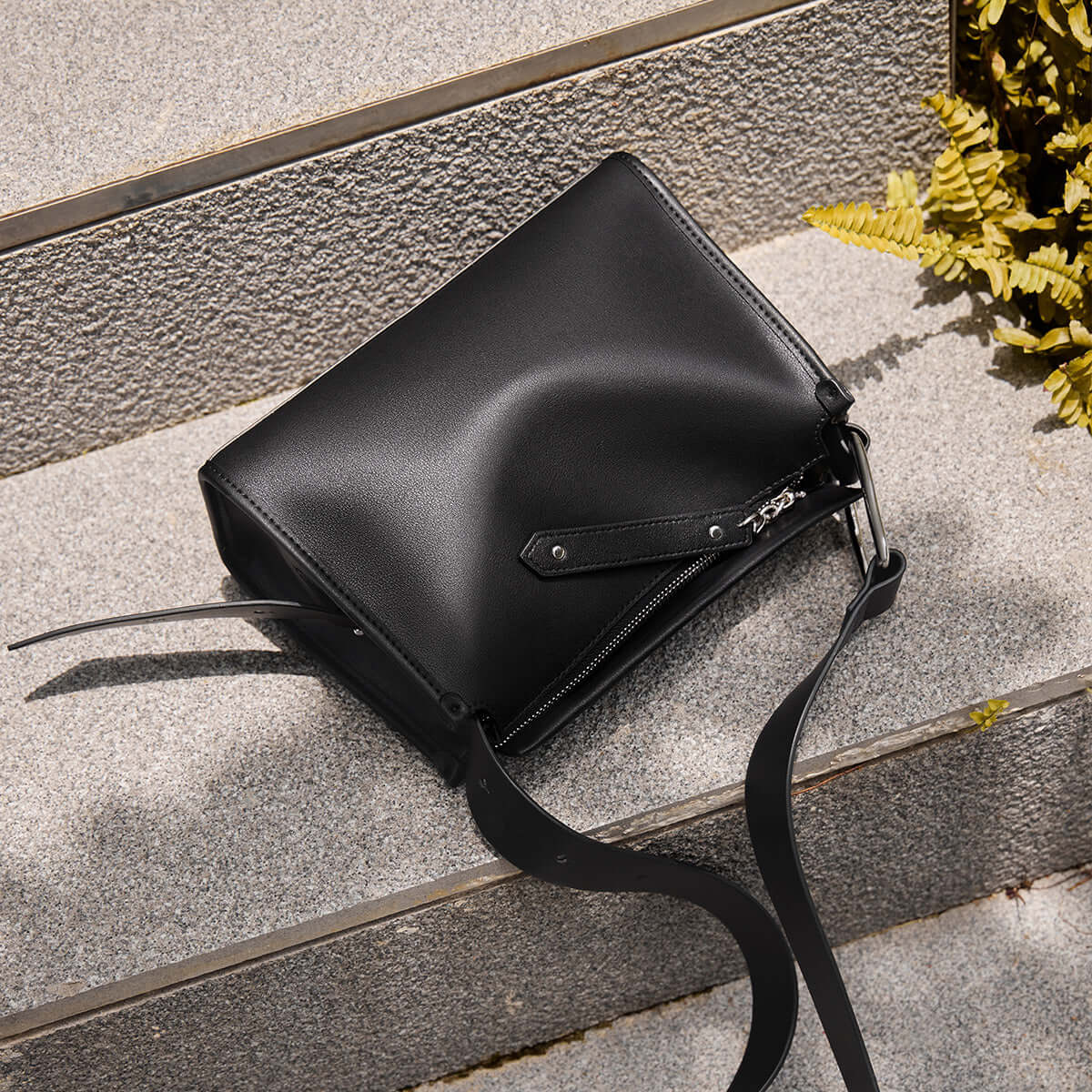 Classic Grace Shoulder Bag Nalandu