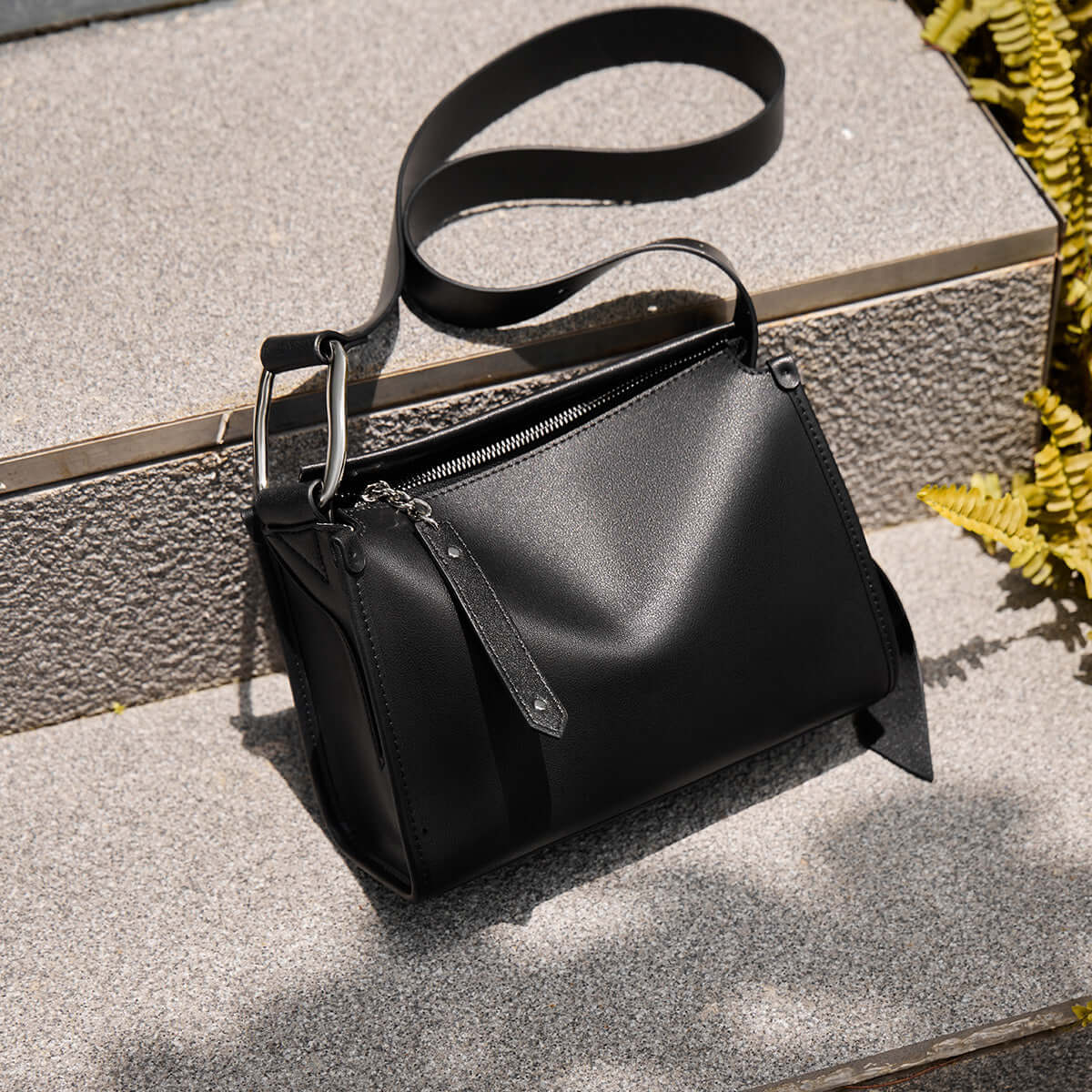 Classic Grace Shoulder Bag Nalandu