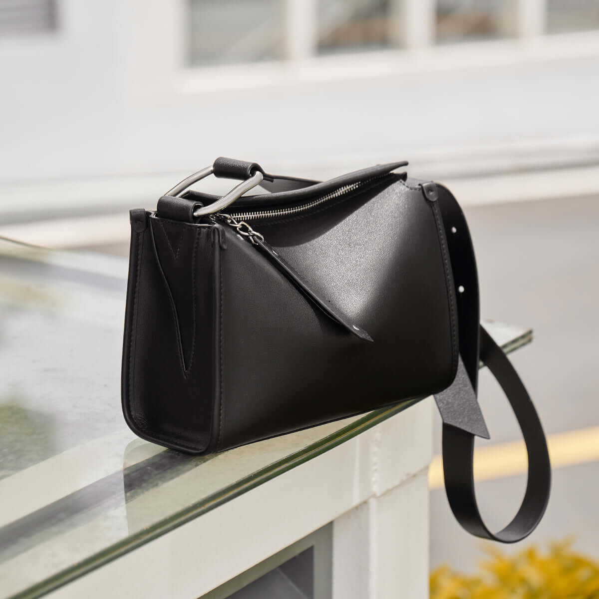 Classic Grace Shoulder Bag Nalandu