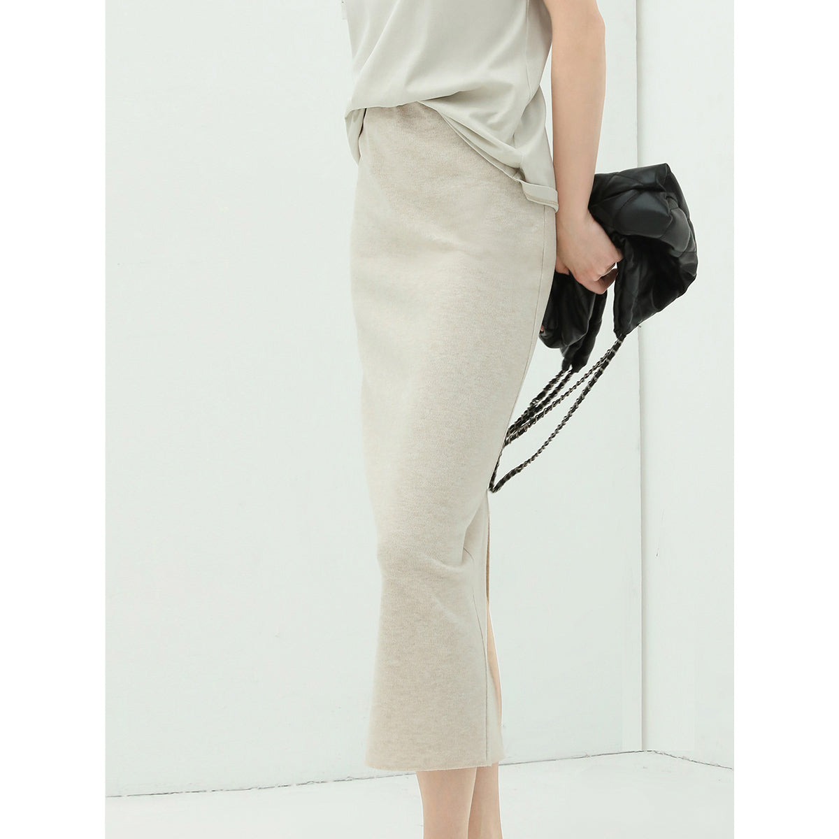 Classic Tailored Back Slit Skirt Cocobella