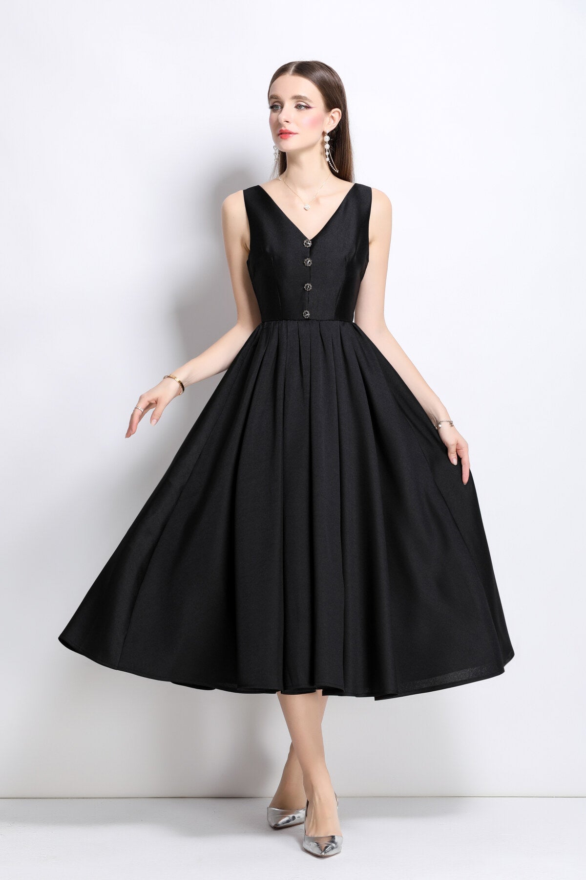 Elegant Fitted Midi V-Neck Dress DZA