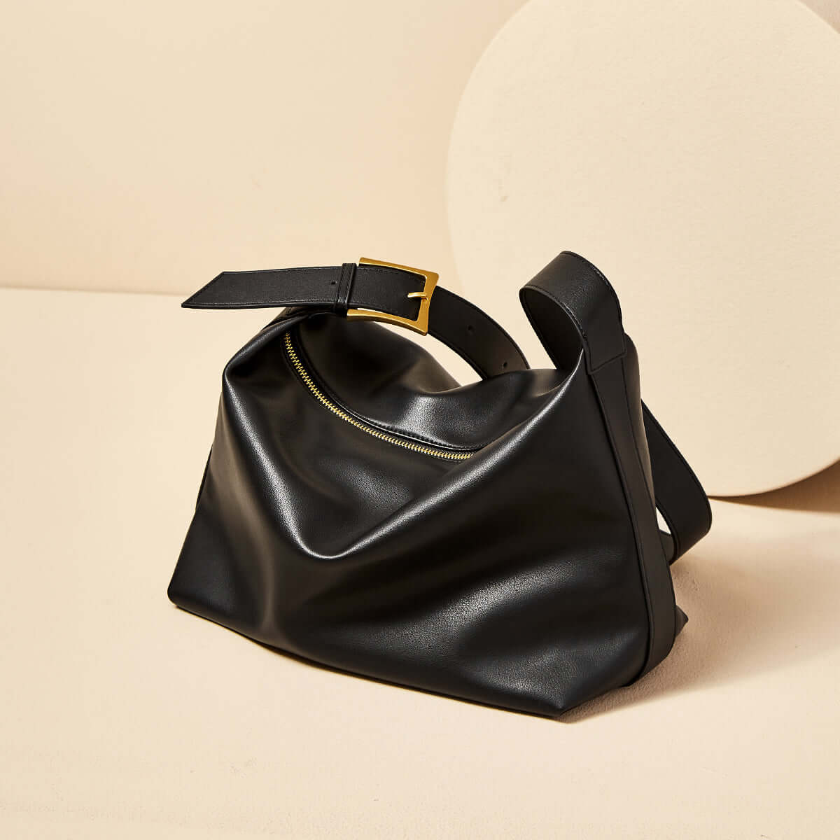 Sleek Retro Leather Tote Bag Nalandu