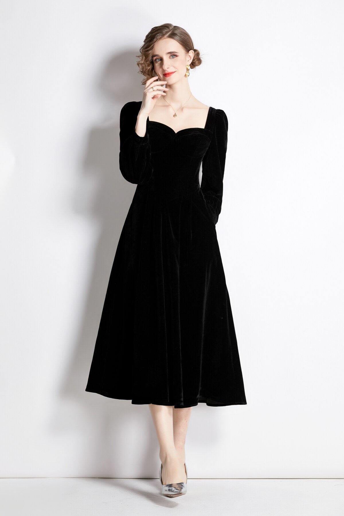 Vintage Velvet Sweetheart Dress DZA