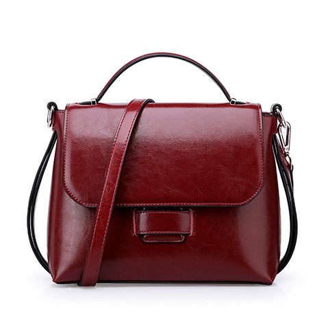 Old Fashioned Leather Shoulder Bag - Giovanni Battaglia