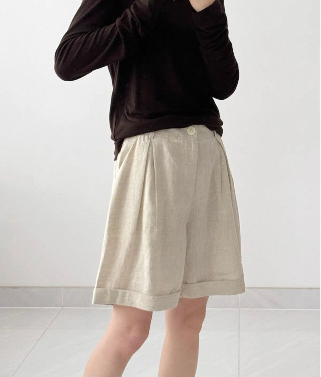 Plissierte kurze Leinen Shorts - Giovanni Battaglia