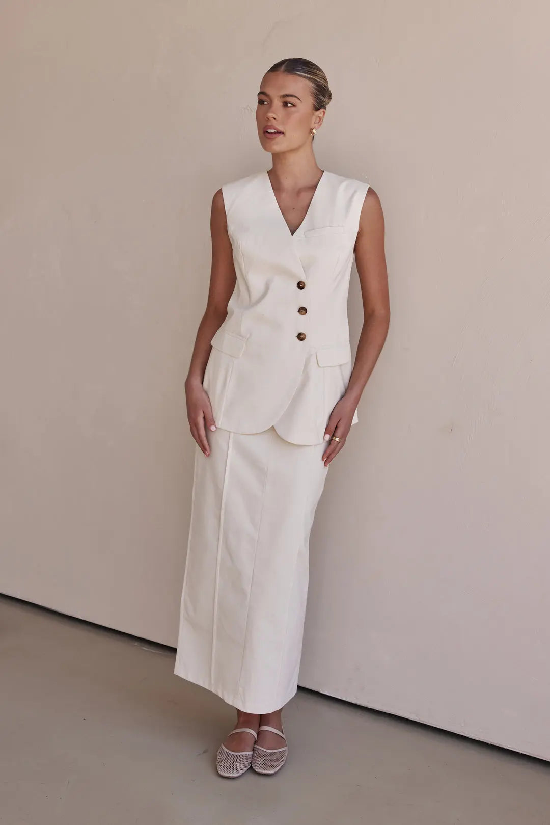 Linen Vest for Women Breathe by November 28