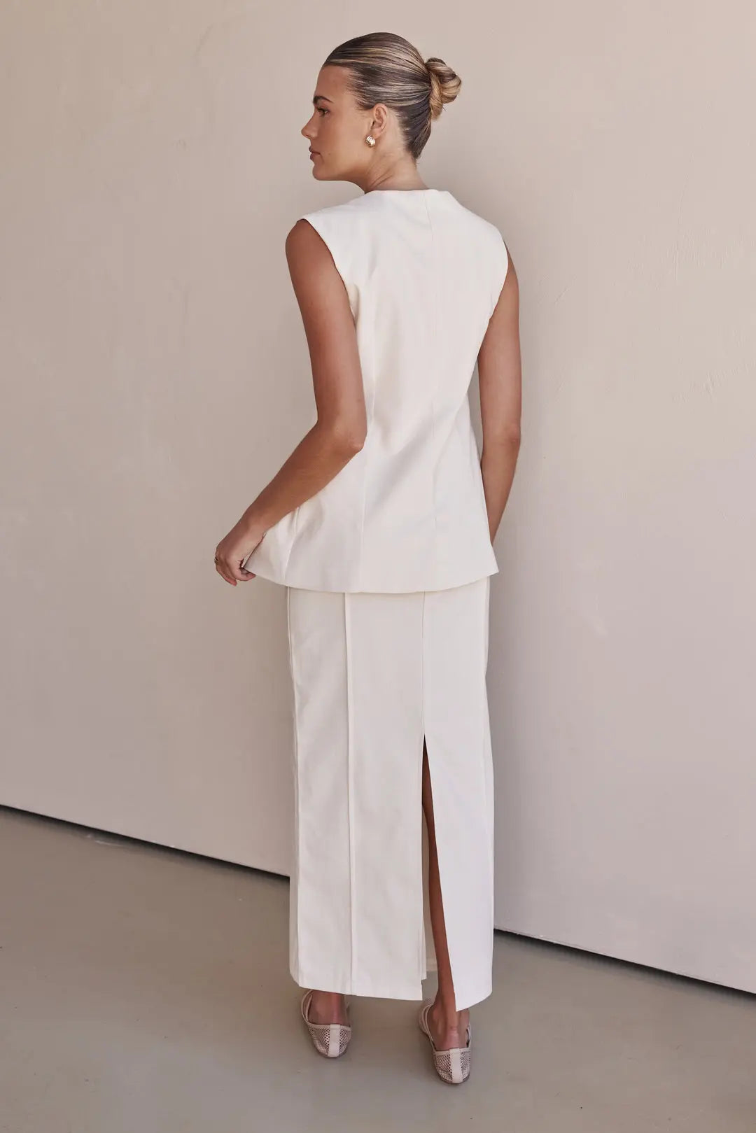 Linen Vest for Women Breathe by November 28
