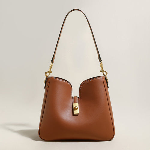 Scallop Leather Tote Cilela