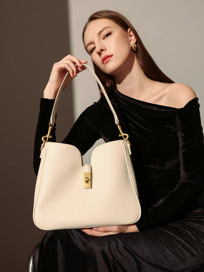 Scallop Leather Tote Cilela
